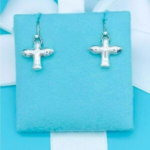 Authentic Tiffany & Co SS Peretti Dove Earrings EUC